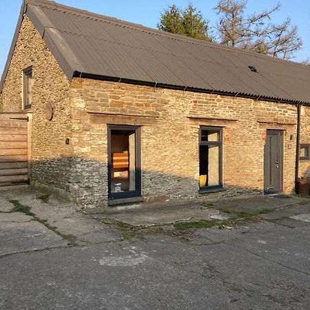 Quakers YardThe Milking Parlour At Berthllwyd别墅 外观 照片